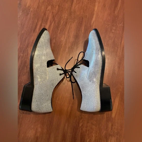 & Other Stories Cut-Out Polka Dot Genuine Leather Oxfords Size 38/US 7.5 - Picture 6 of 7